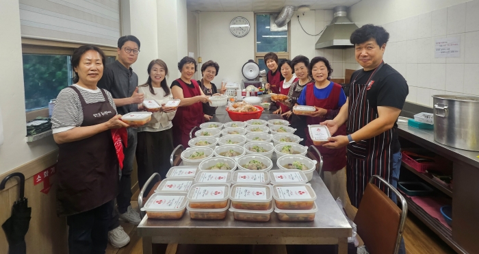 부천 범박동 지역사회보장협의체, 정성이 담긴 초복 맞이 삼계탕 나눔 실천 이미지