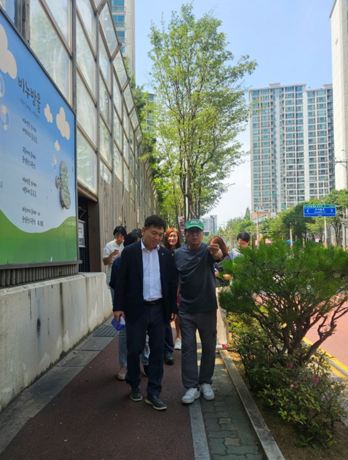 부천 소사구, ‘주민참여예산’ 대상지 현장 확인 … 내년도 수국마을 발전 방향 모색 이미지